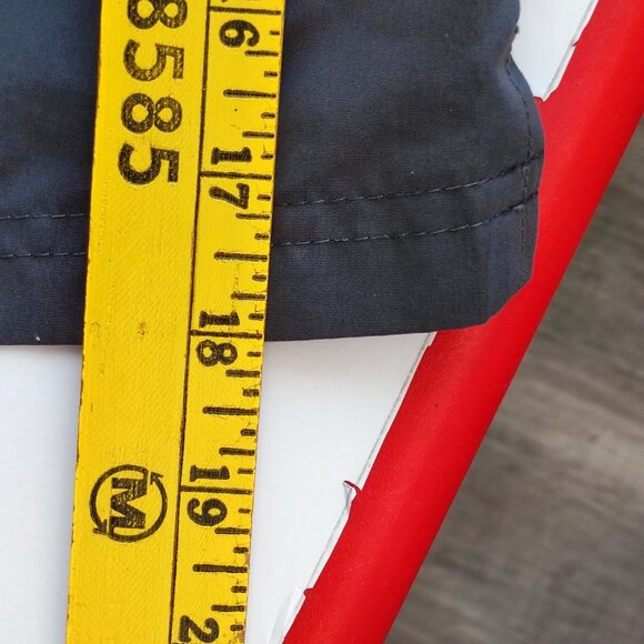 Wilson active wear tennis shorts men's size L grey with embroidered brand logo - Picture 10 of 11